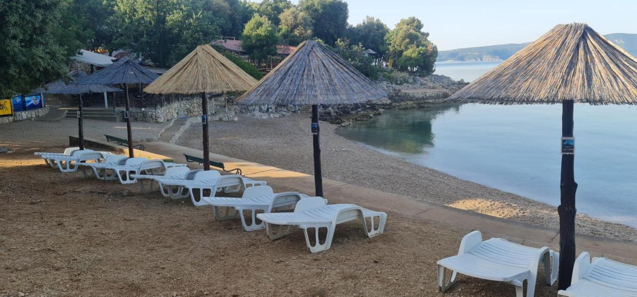 Apartments Villa "Aurea" With Pool Krk Town Exterior foto